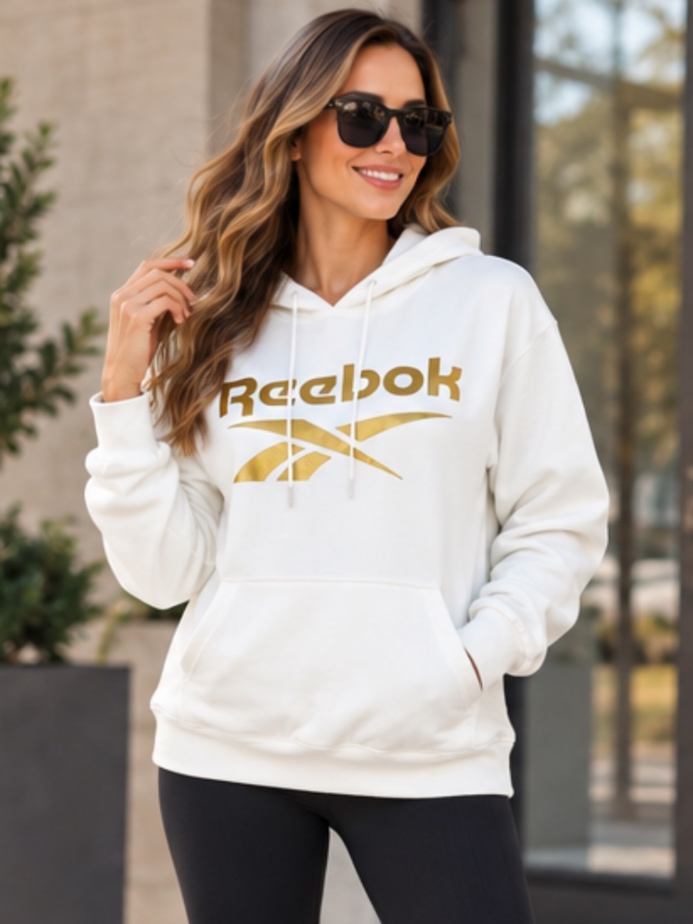 Reebok White Metallic Gold Logo Fleece Pullover Hoodie Size XL NWOT